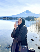 Woman traveler
